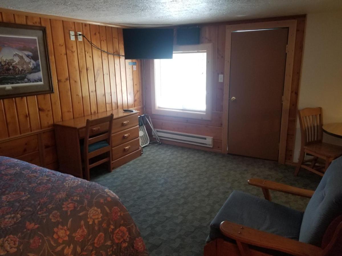 Westwood Motel West Yellowstone Exterior photo